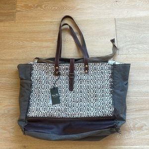 Myra Bag